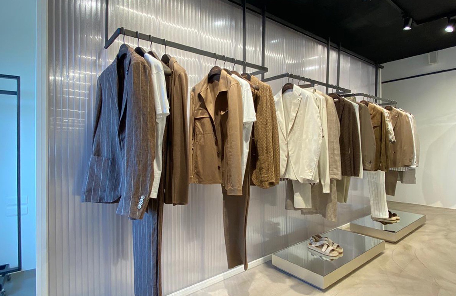 Showroom Lardini a Milano — Lardini, Shop fitting · Giovanardi
