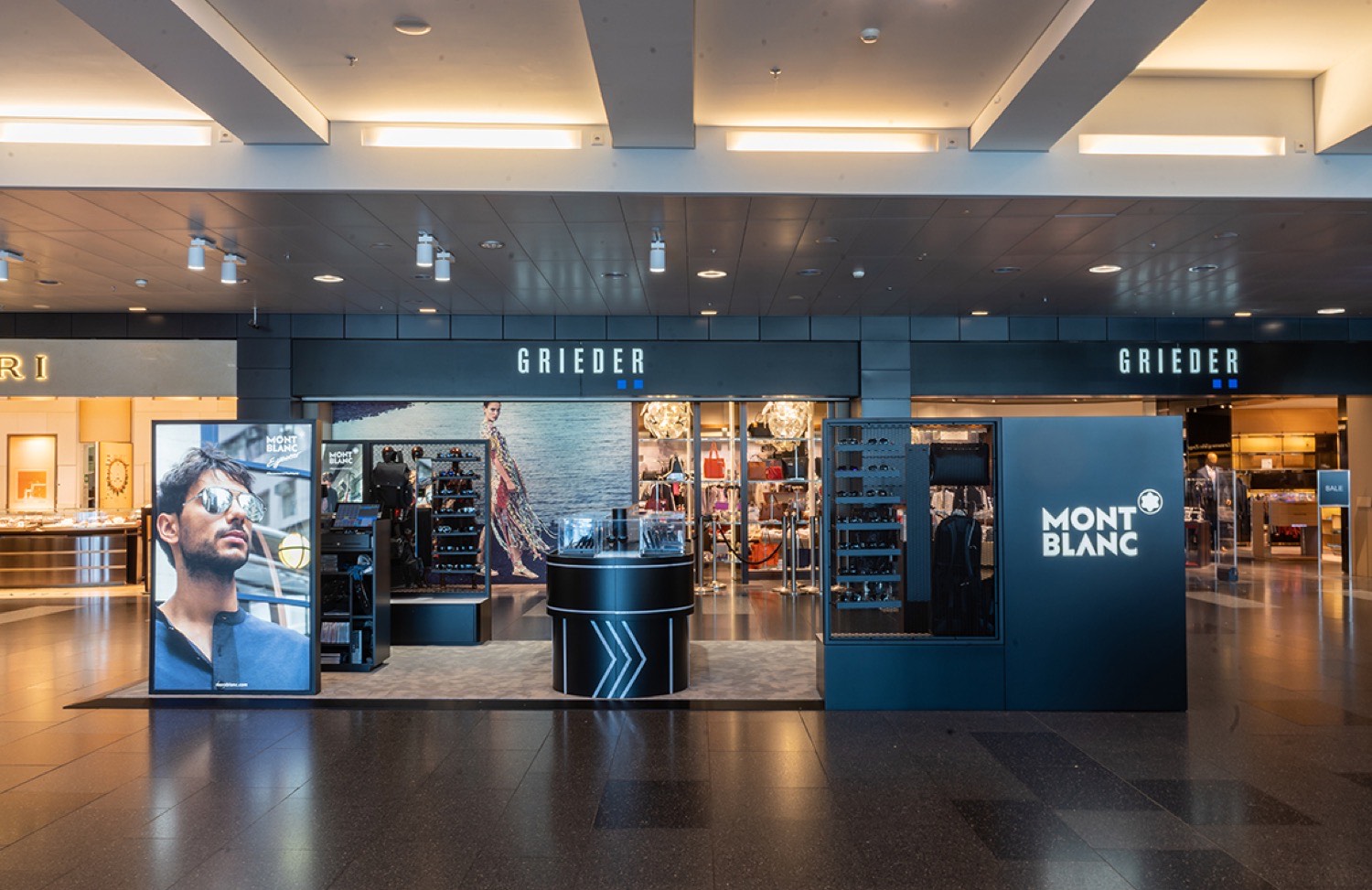 Temporary Shop Montblanc — Montblanc, Shop fitting · Giovanardi